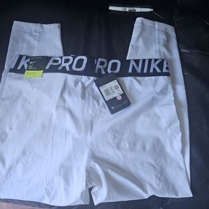 Nike pro